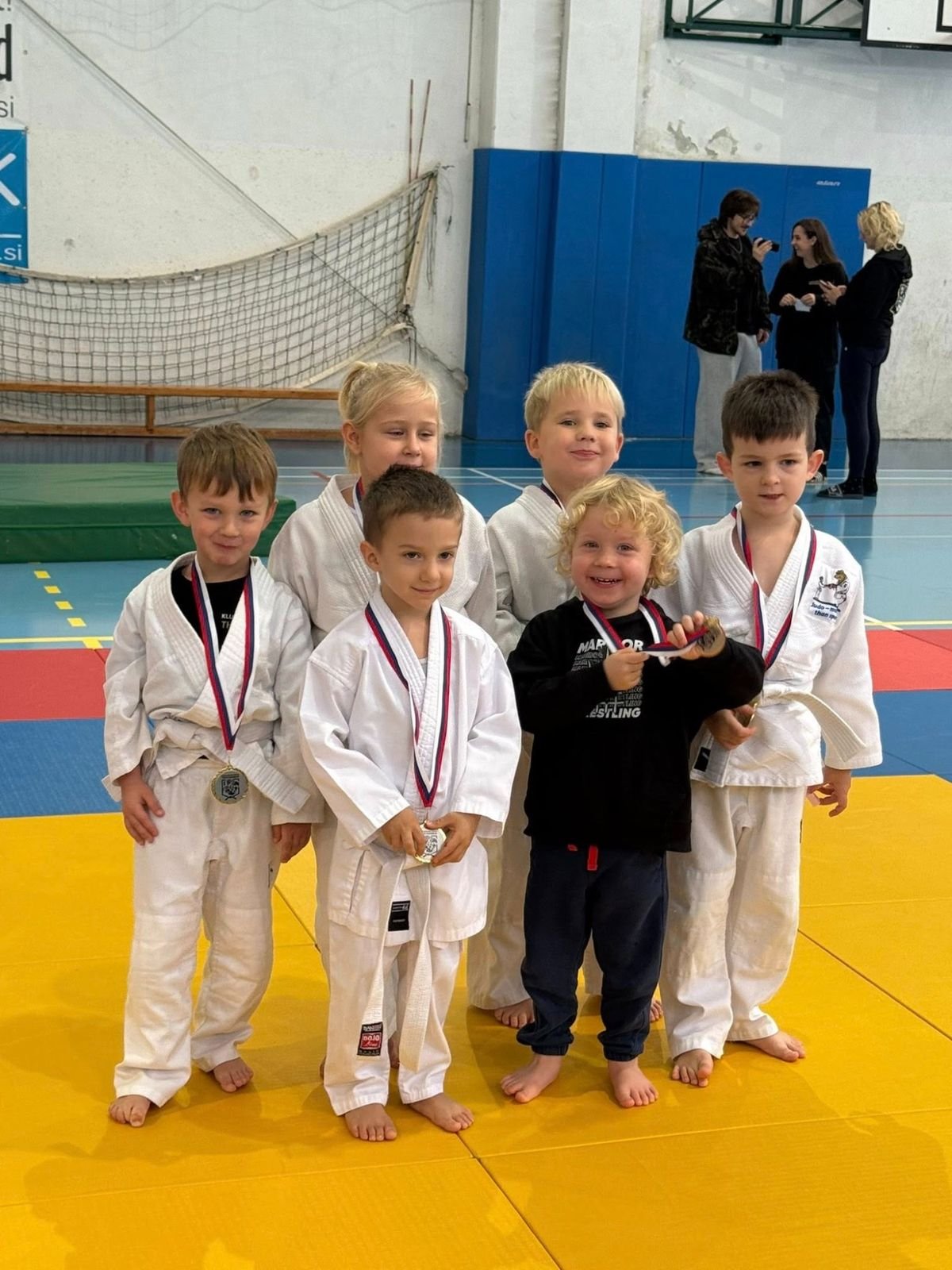 Judo — mladi tekmovalci z medaljami